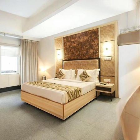 Hotel The Almora By Rs Global Near By Delhi International Airport With - Free Airport Drop New Delhi Eksteriør billede