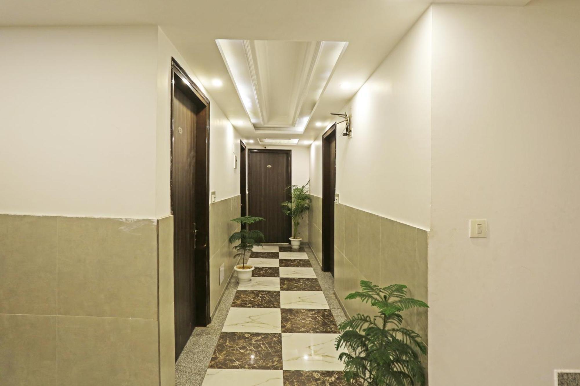 Hotel The Almora By Rs Global Near By Delhi International Airport With - Free Airport Drop New Delhi Eksteriør billede