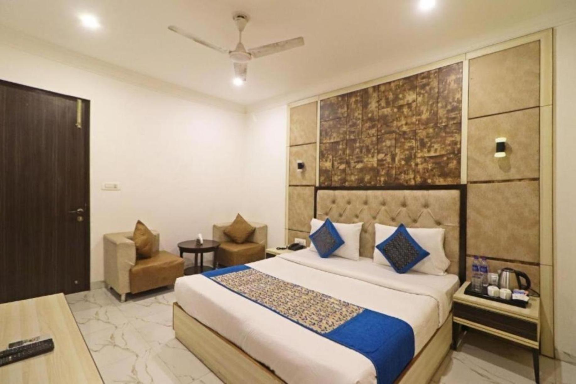 Hotel The Almora By Rs Global Near By Delhi International Airport With - Free Airport Drop New Delhi Eksteriør billede