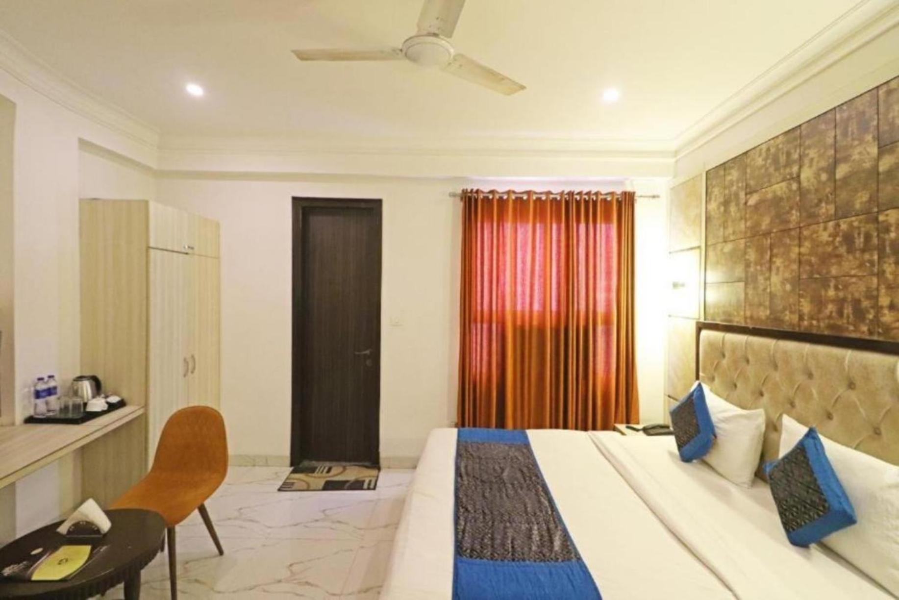 Hotel The Almora By Rs Global Near By Delhi International Airport With - Free Airport Drop New Delhi Eksteriør billede